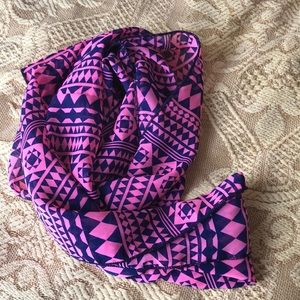 Women’s scarf